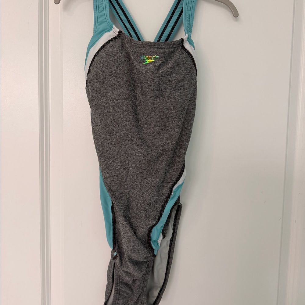 Speedo HydroBra Athletic One Piece Swimsuit Size 6